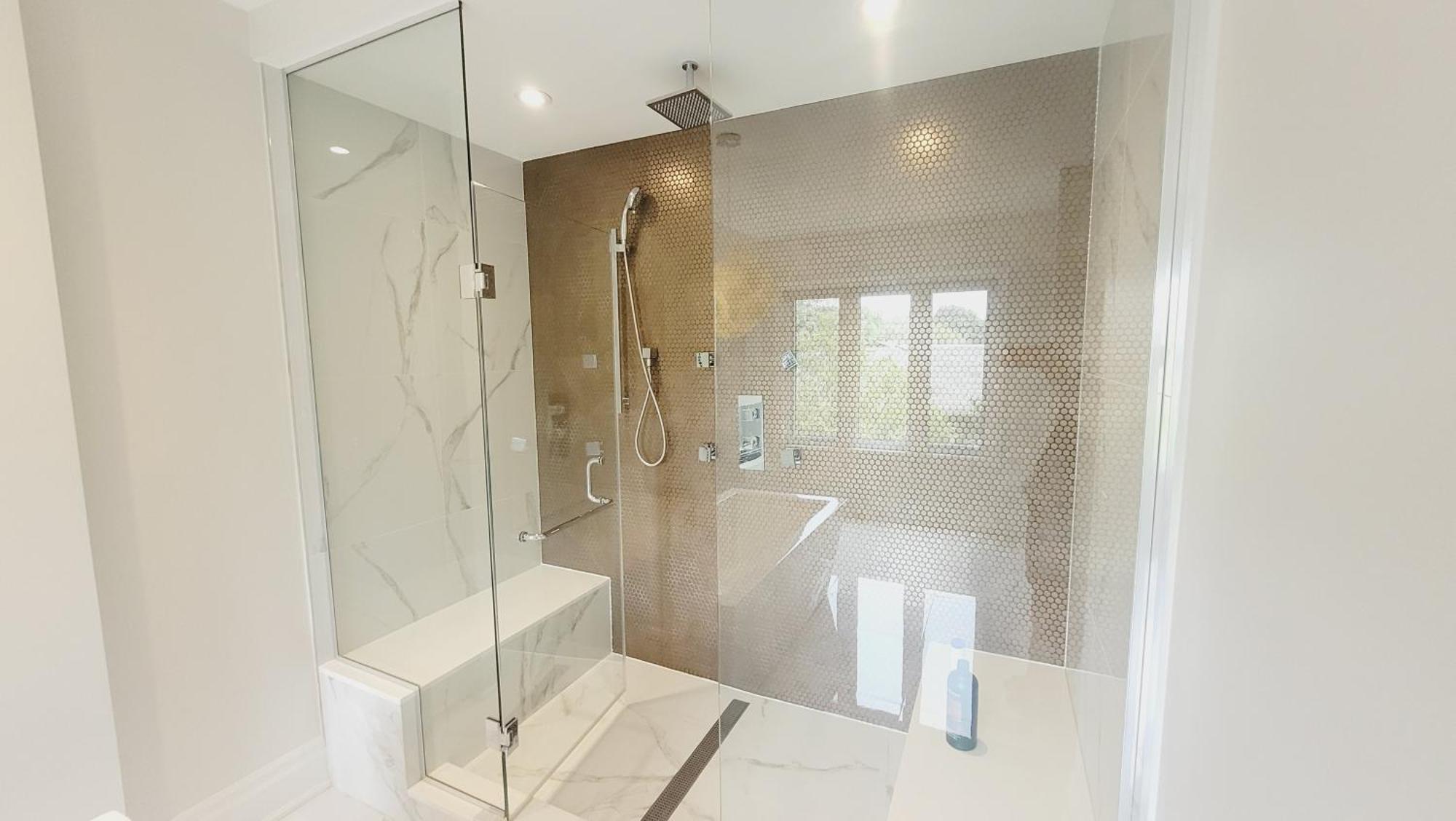 Modernized Five Bedroom Villa 列治文山 外观 照片
